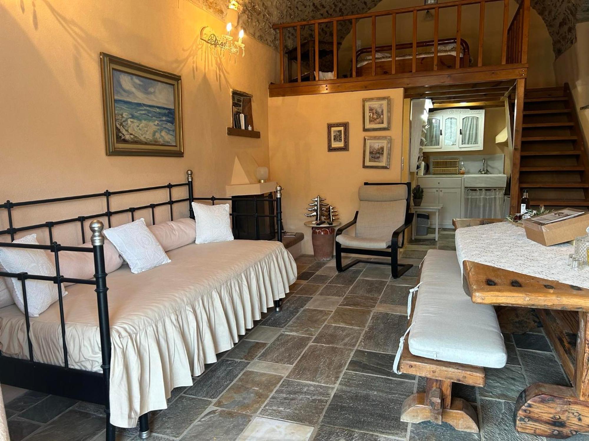 Guesthousekamara モネンバシア エクステリア 写真
