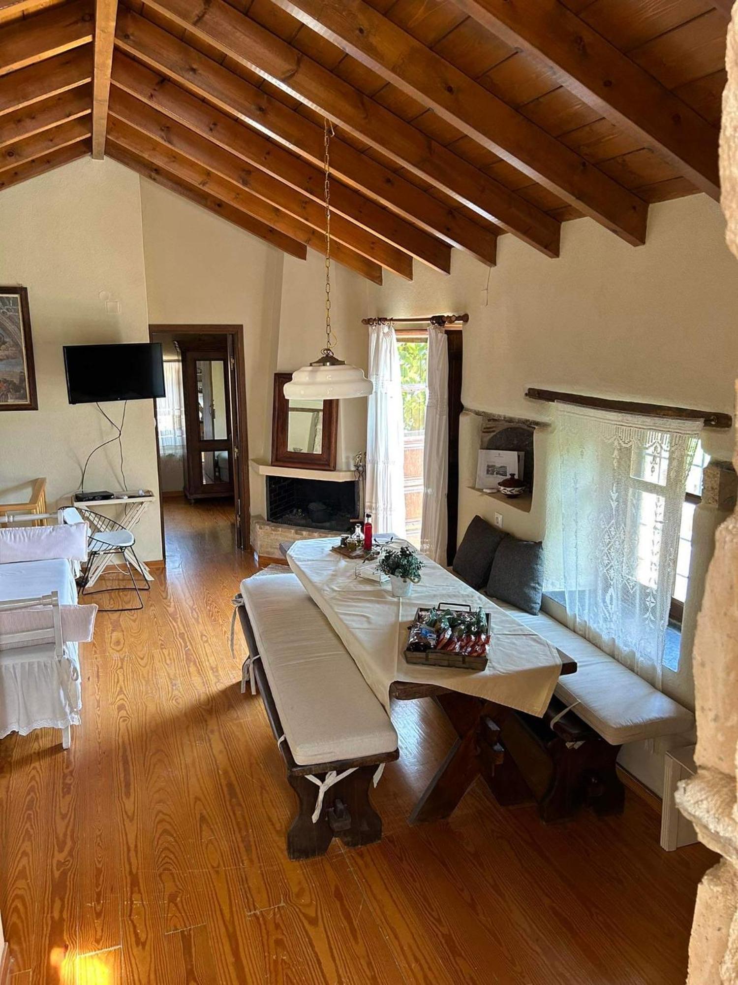 Guesthousekamara モネンバシア エクステリア 写真
