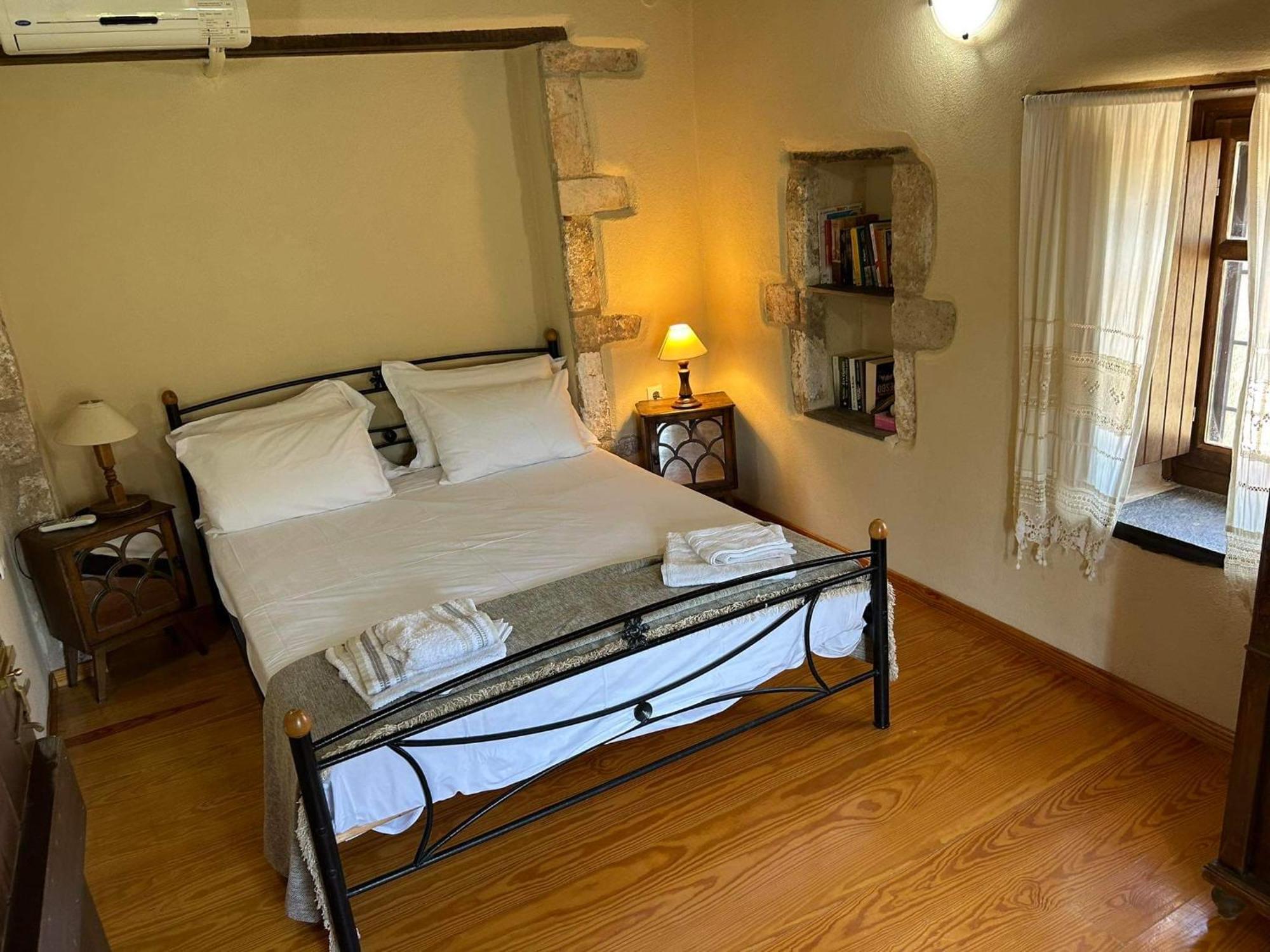Guesthousekamara モネンバシア エクステリア 写真